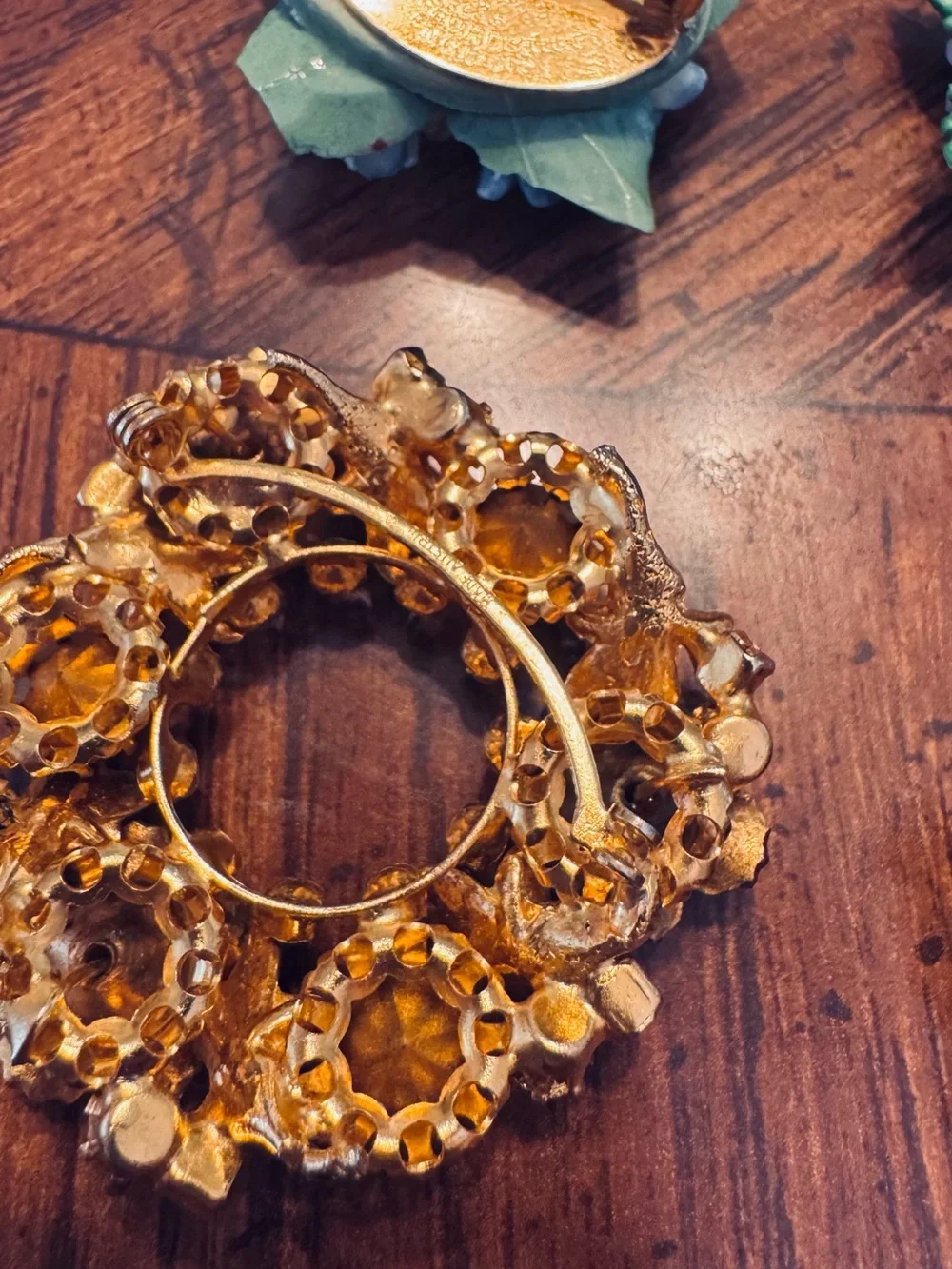 Vintage-Inspired Amber Floral Brooch and Clip Set - Unbranded